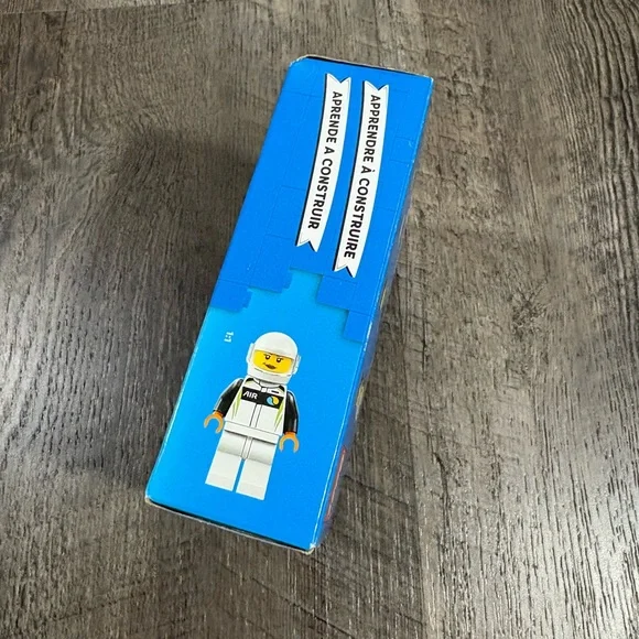 NEW | LEGO CITY: Green Race Car (60399) Retired - Picture 4 of 4